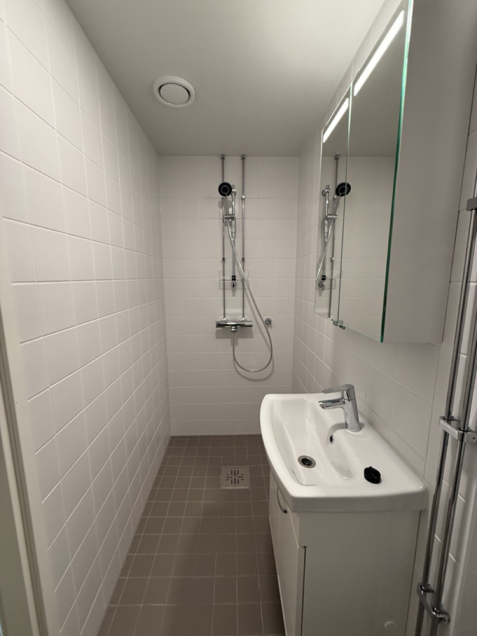 Valmis kylpyhuoneremontti Helsingissä